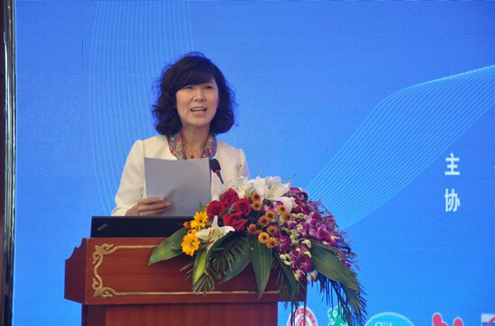 全國印刷標準化技術(shù)委員會秘書長胡桂棉
